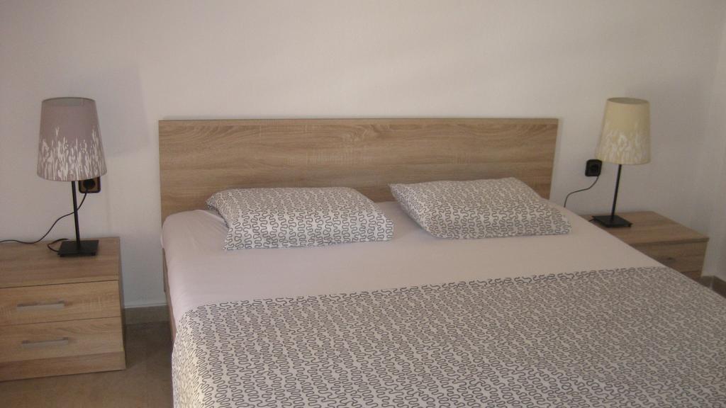 St Paul And Peter'S House Apartment อัสโปรวาลตา ภายนอก รูปภาพ