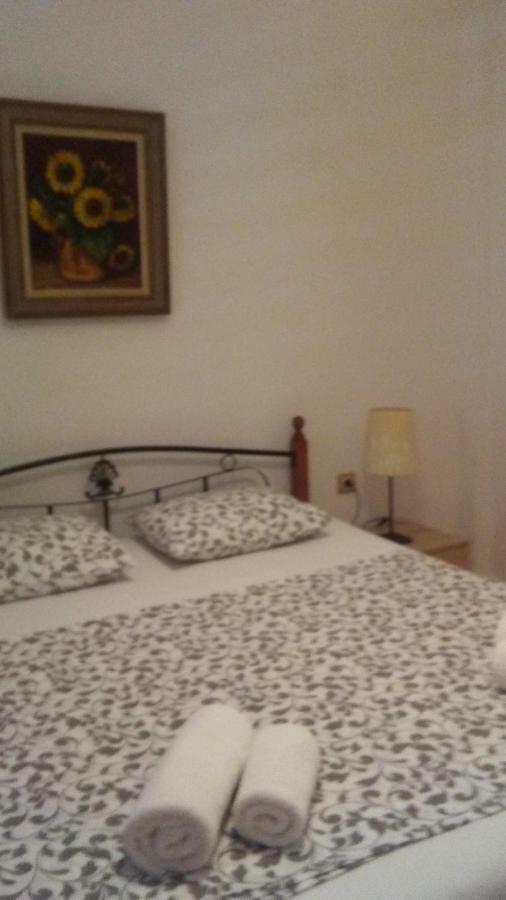 St Paul And Peter'S House Apartment อัสโปรวาลตา ภายนอก รูปภาพ